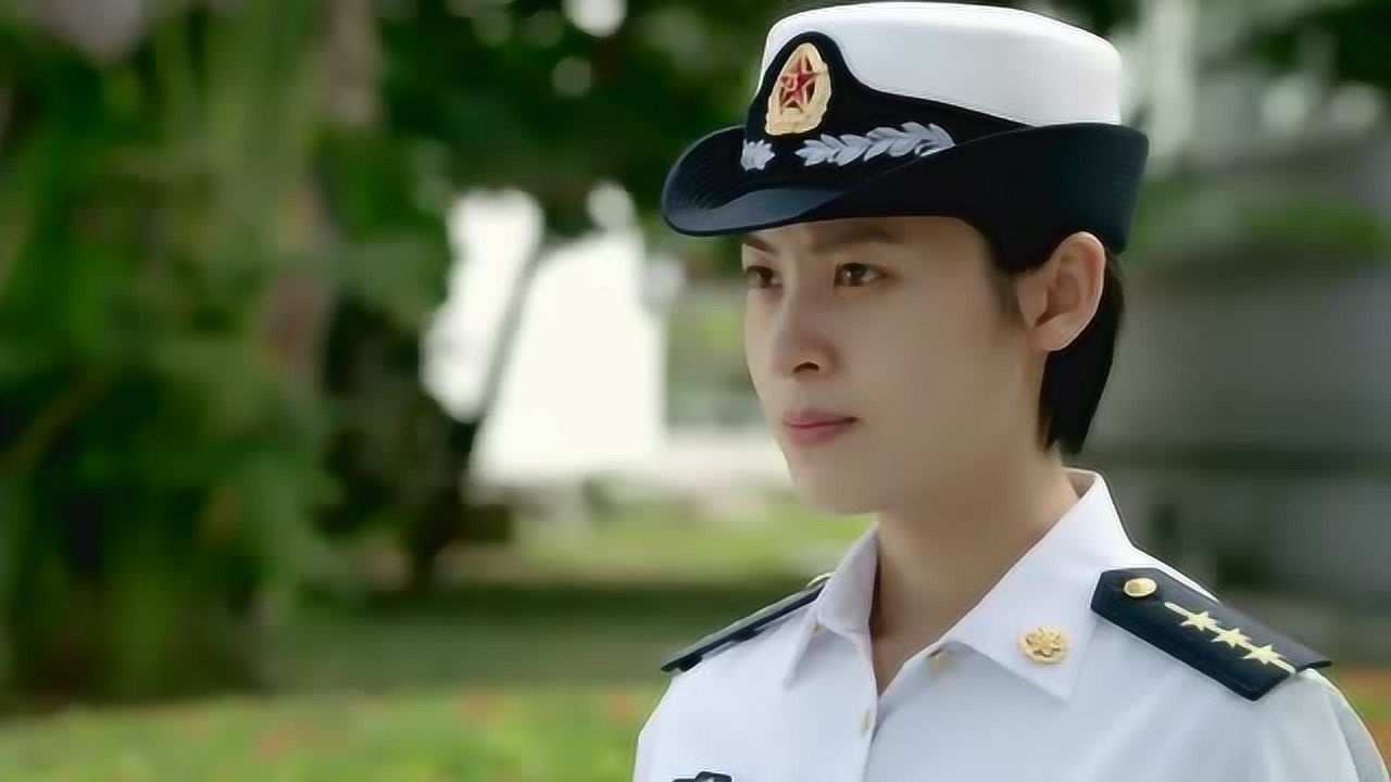 深海利剑韩冰洋竟想到用无人机搜救女兵被感动同意帮助他