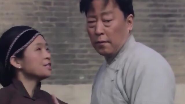 男子花钱买媳妇,媒婆买煤要她洗把脸,结果被一眼相中