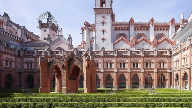 科学文化如此盛行的哈佛大学却存在一个神学院这不互相矛盾吗