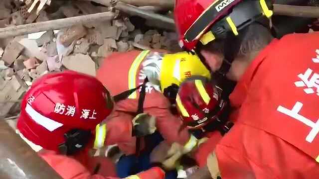 上海长宁区一处正在改造的建筑坍塌 已救出19人