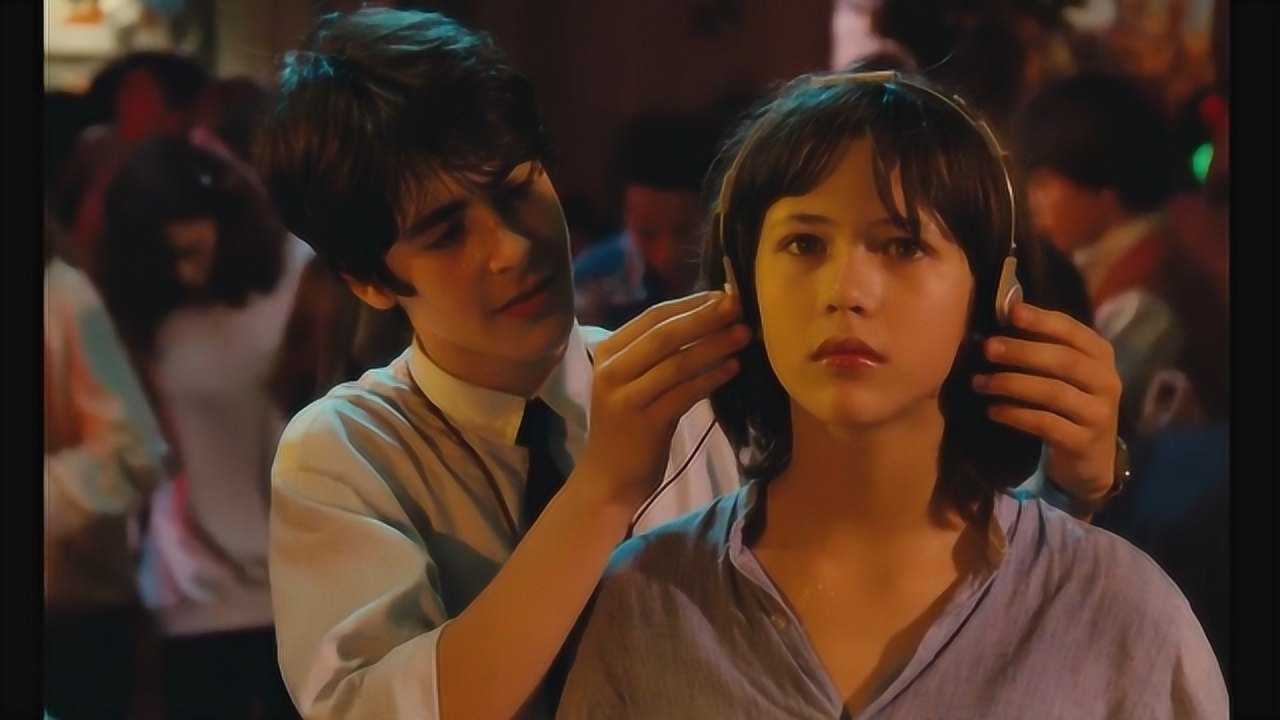 苏菲·玛索《初吻》-13岁的她,像不像你的初恋?