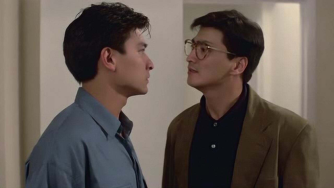 狱中龙荣日看到华仔吸毒兄弟闹翻