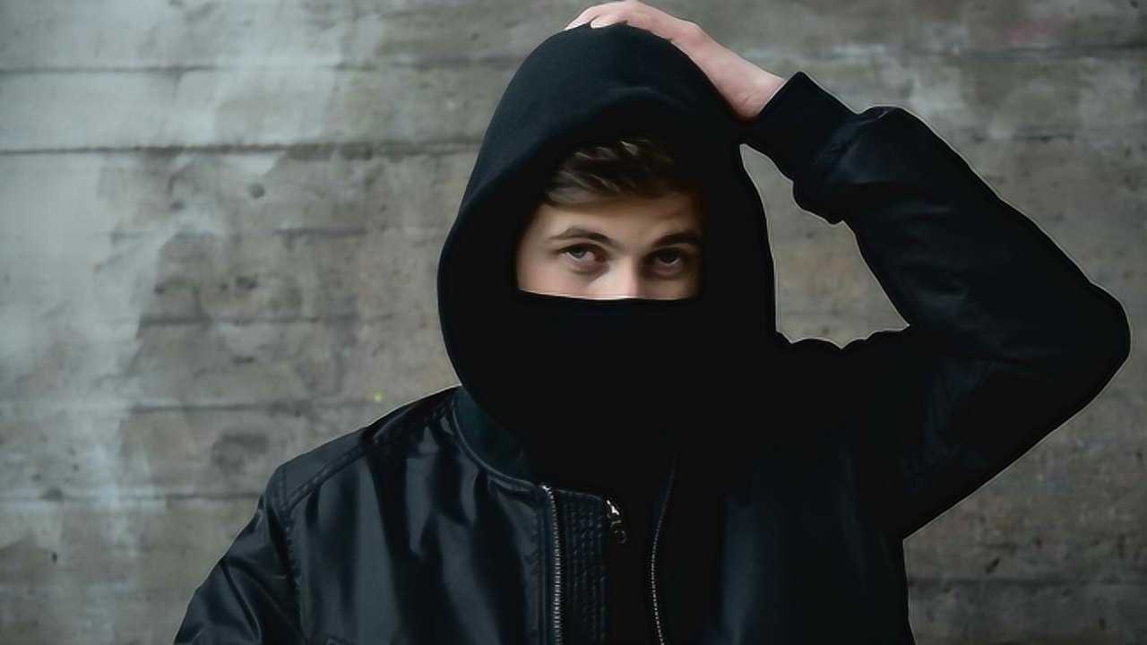 艾伦沃克这首歌太惊艳,第一次听完感觉灵魂在燃烧,好听炸了!