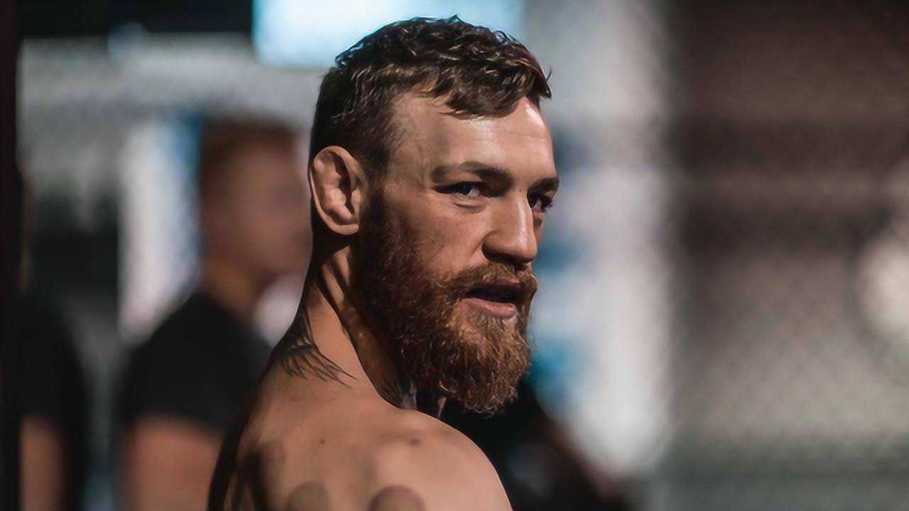 嘴炮康纳开启他严格的训练模式