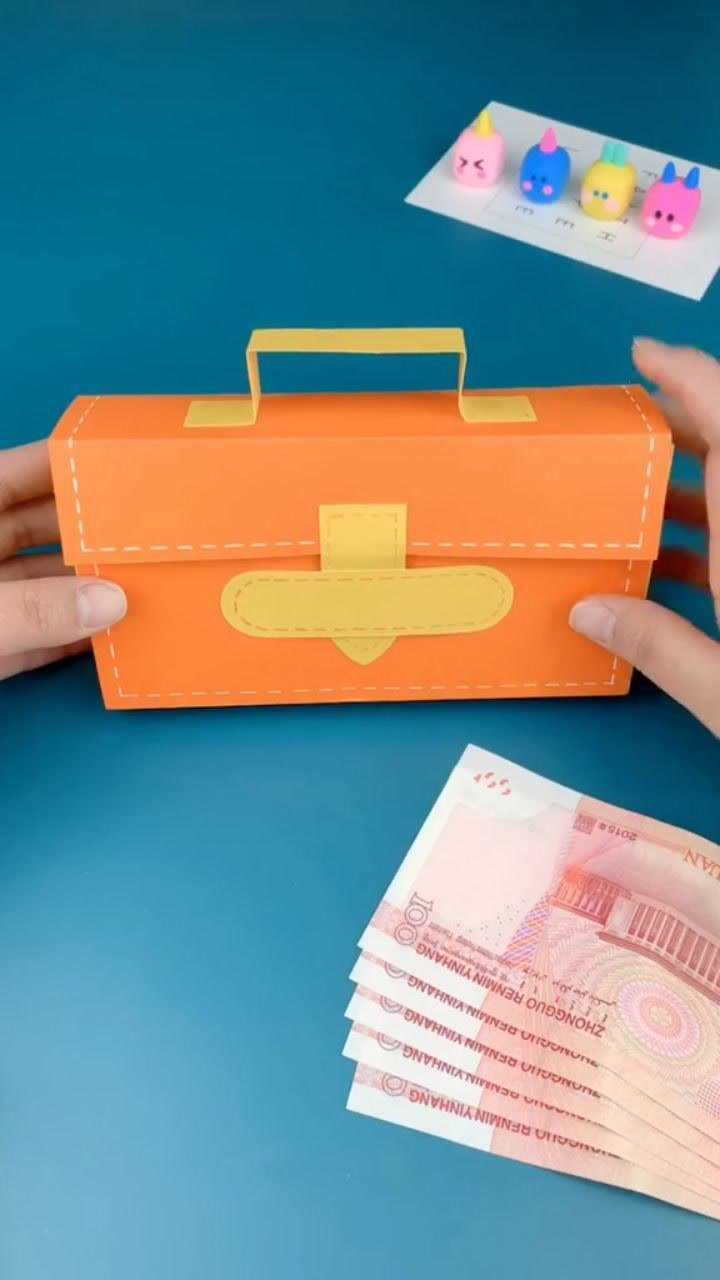 用纸折出好看又可爱的风琴小钱包
