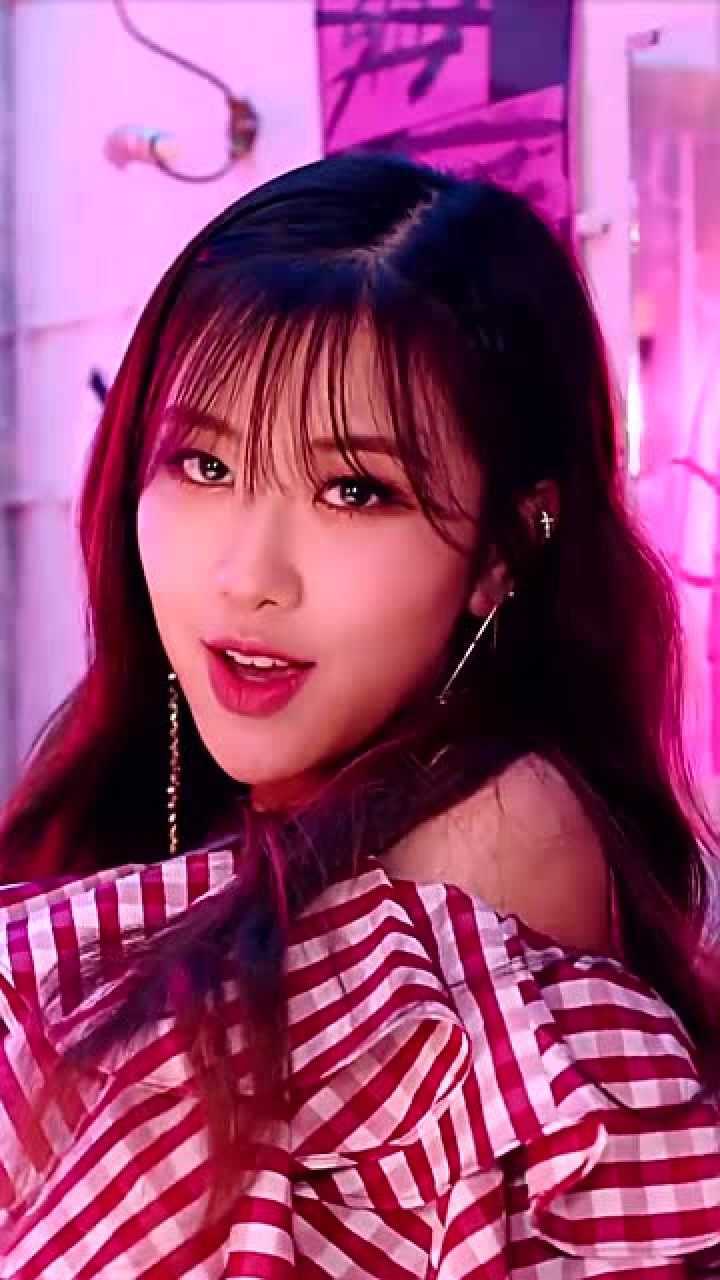 rose朴彩英有刘海vs无刘海,奶音罗婕太撩人了!