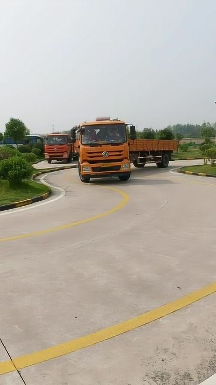 驾照考试a2科目二曲线行驶