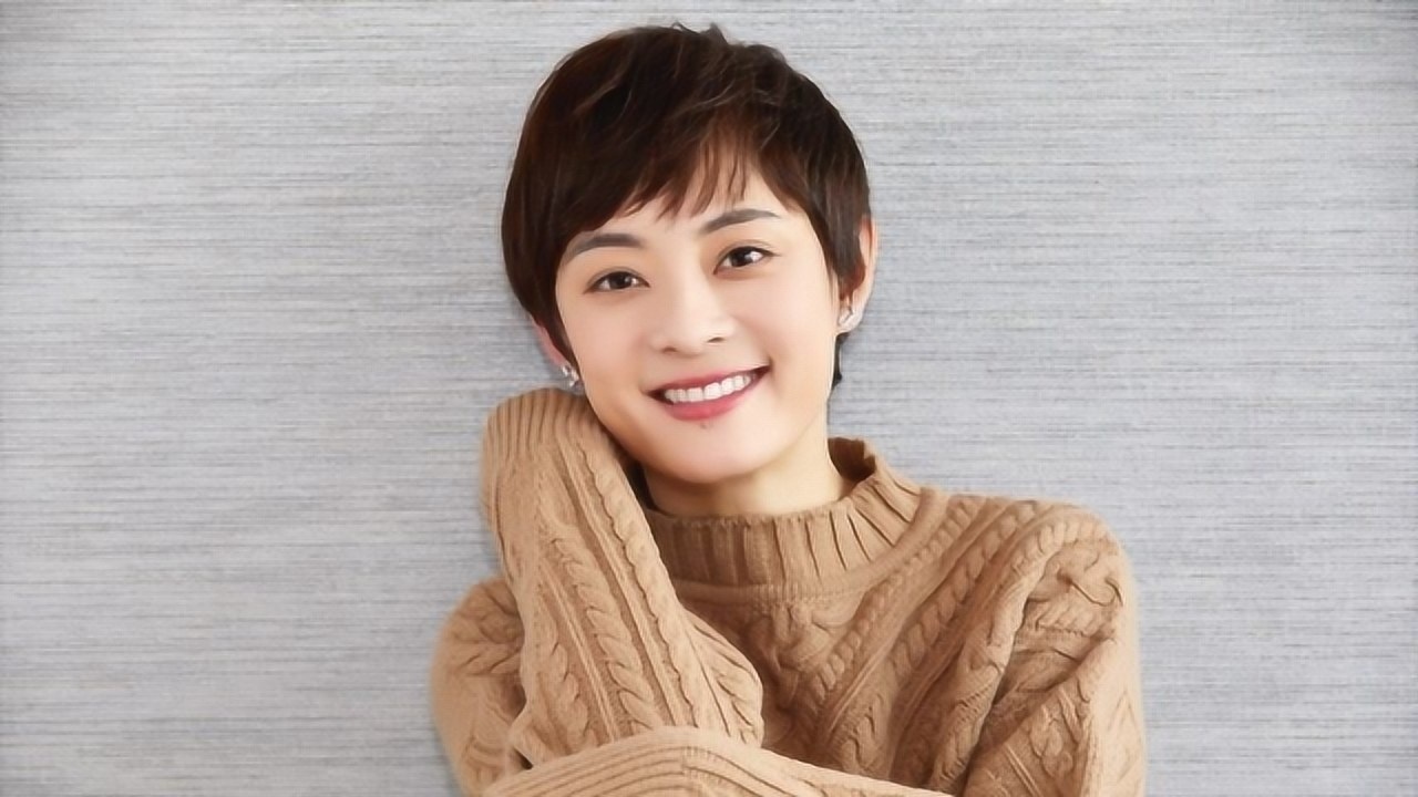 孙俪不仅演技惊人,献唱《风吹麦浪》唱功惊人,让人不禁跟着哼唱