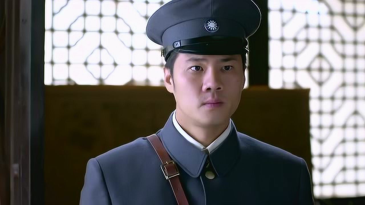 北伐军为逼迫军阀投降,虎军师长出动几万人的兵力,场面真壮观