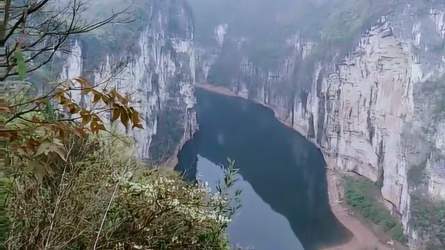 澧水第一湾美名真不虚传,有机会喜欢旅游的朋友一定要来游玩哦!