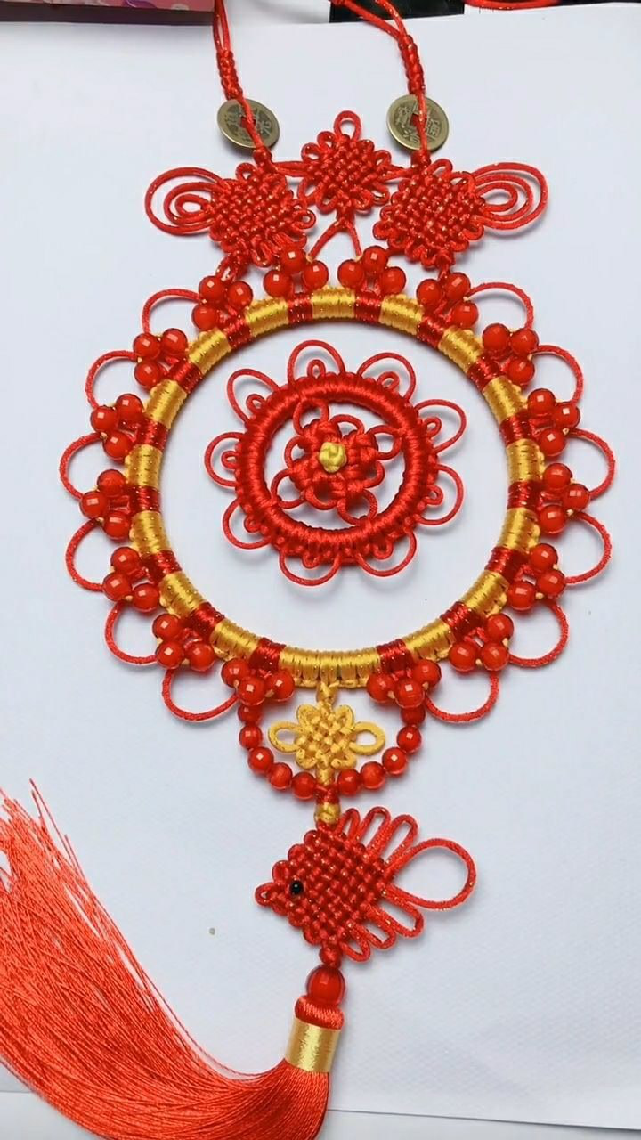 给朋友做的生日锁编了三个小时才大功告成感觉怎么样