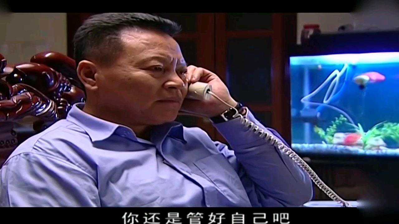 为你推荐自动连播06:20水浒传的爆笑穿帮,宋江城墙脚下竟有共享单车