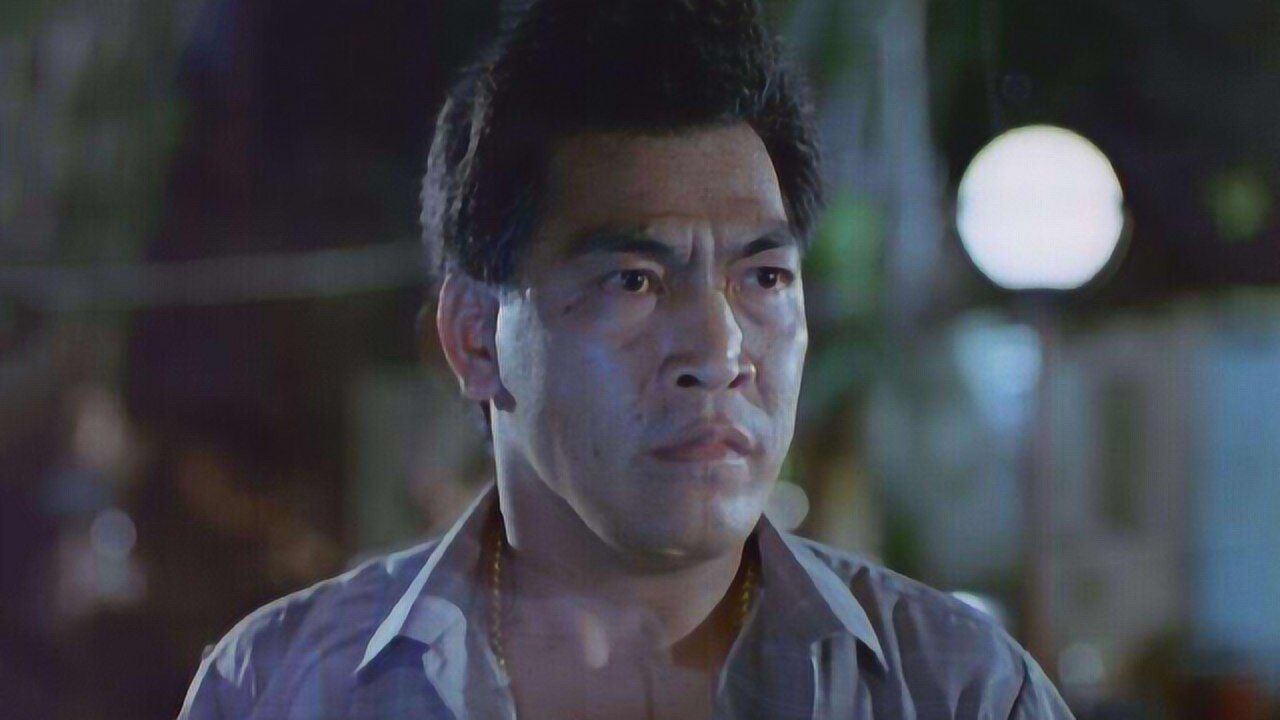 万万没想到,大傻哥演唱《忘情冷雨夜》这么好听,演戏耽误的歌手