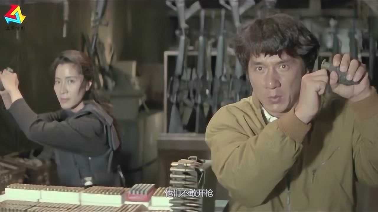 警察故事3经典影片成龙卧底灭毒犯玩起空中飞人也不怕晕机