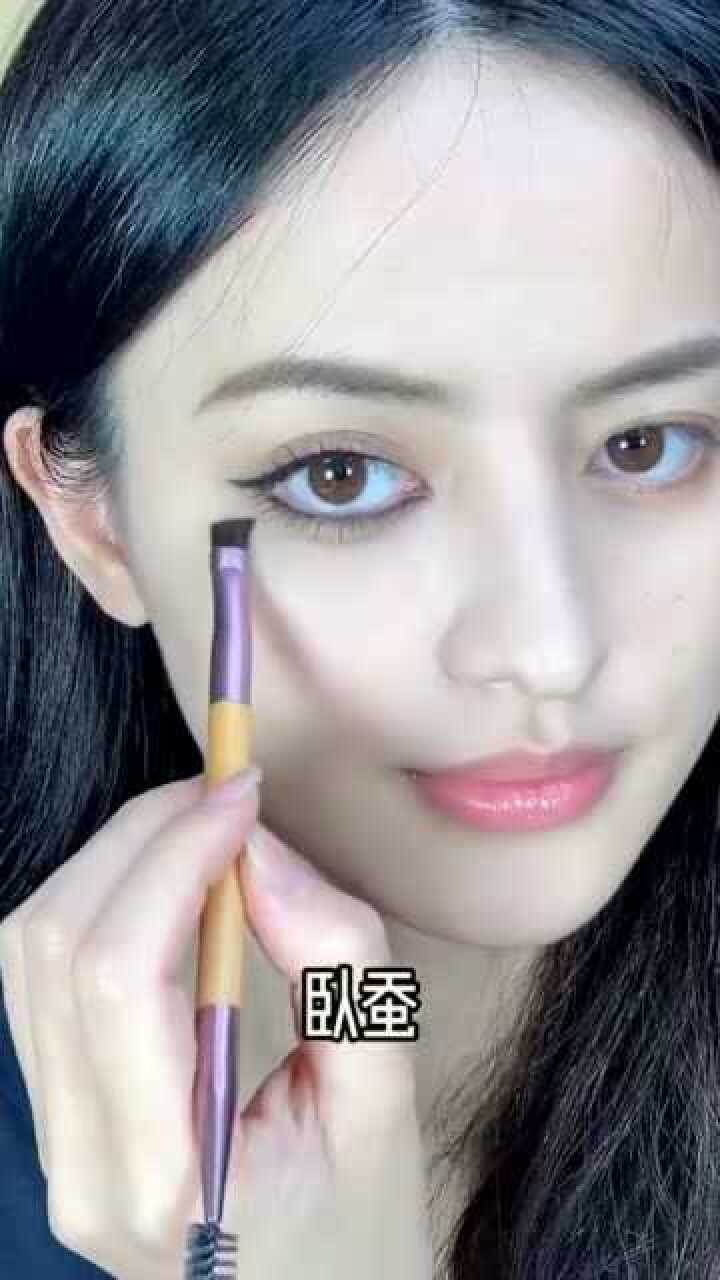 杨颖angelababy日系仿妆!大眼挺鼻微笑唇,难怪黄晓明非她不娶!