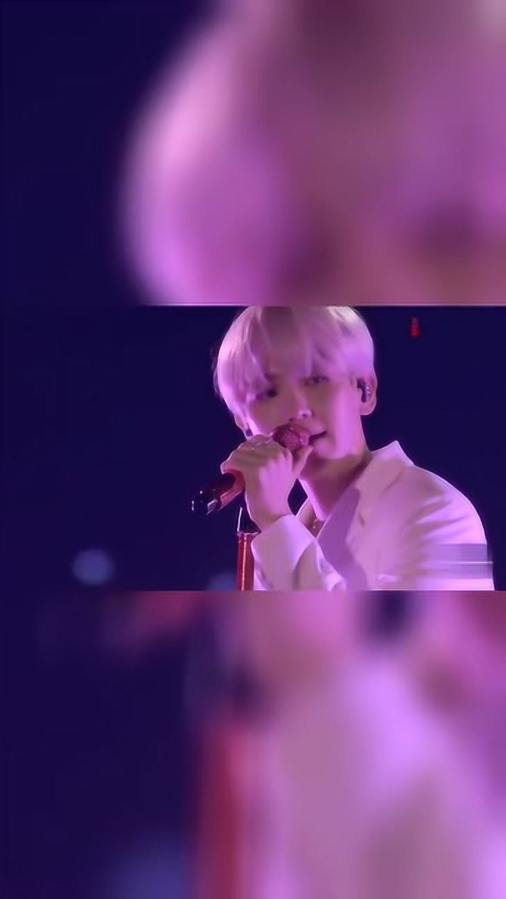 边伯贤白西装白发这哥太绝了