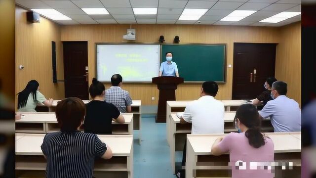 学习全国“两会”精神 落实思政育人——漯河市实验中学举行思政课教研活动