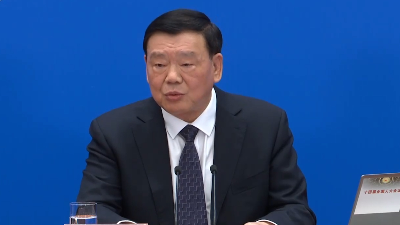 400秒看全国人大新闻发布会新任发言人娄勤俭聚焦这些热点问题