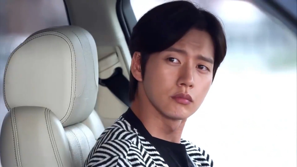 远得:总裁见家长,初夏嘲笑没准备礼物,一看后备箱惊了