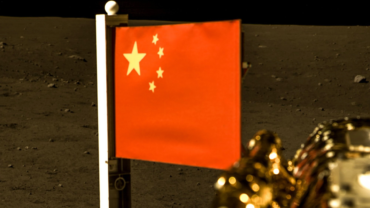 中国首次在月球背面独立动态展示国旗!
