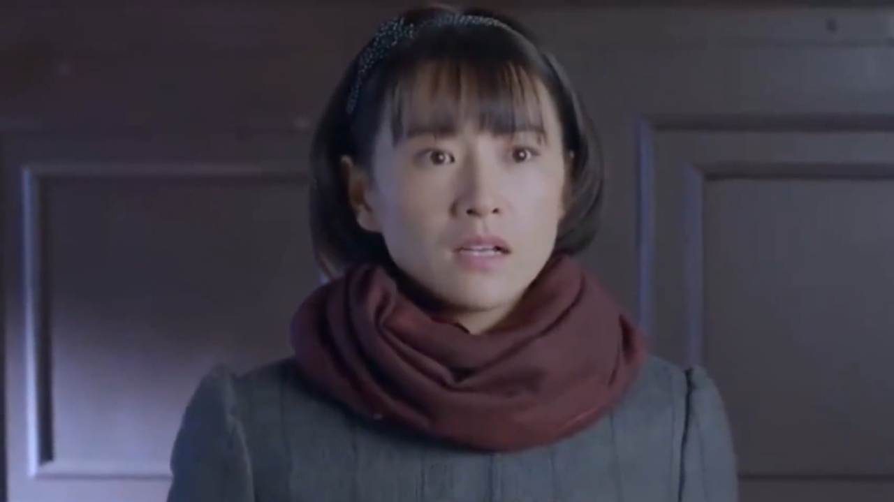 一把枪搭上董局一家人,董娜无奈,来军校投奔高远