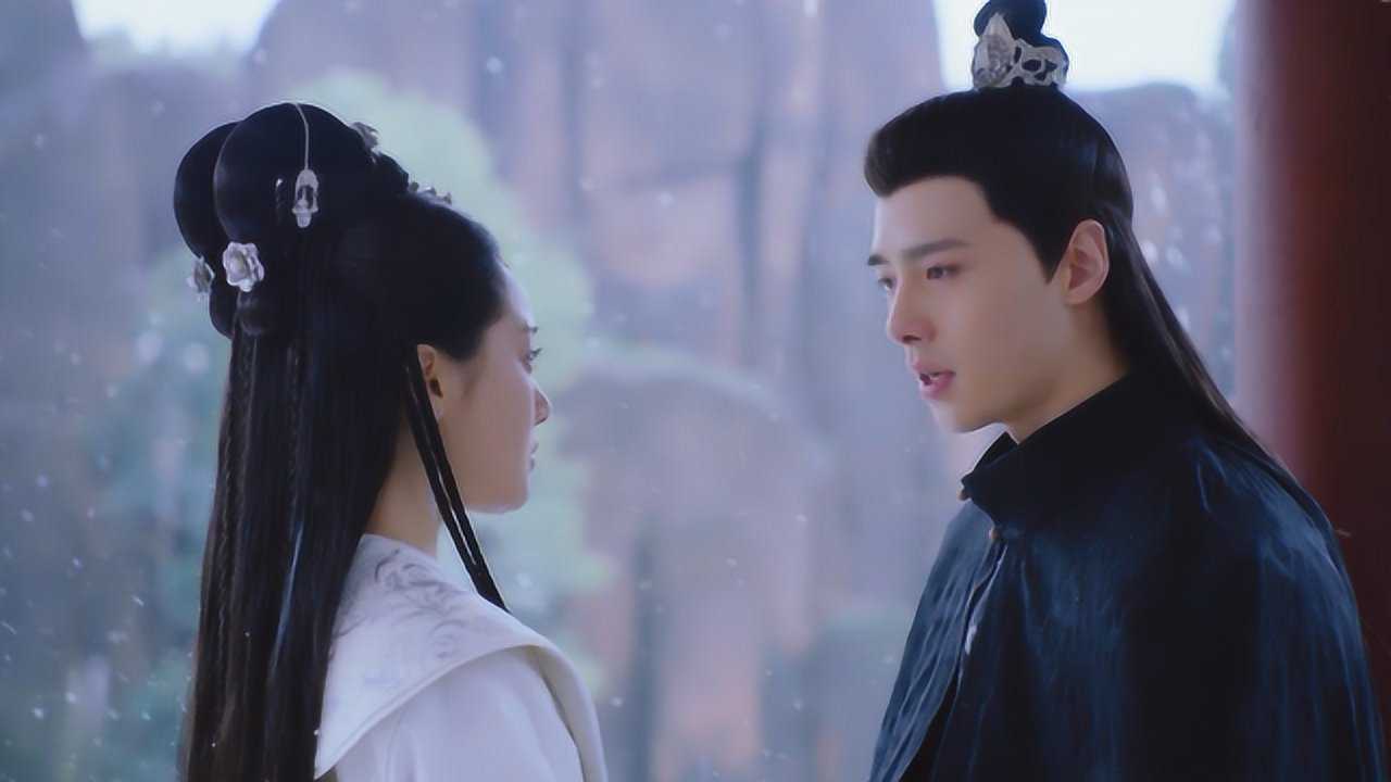 明月照我心:明月伤心离开北宣,李谦追妻千里狂吻明月,太甜了