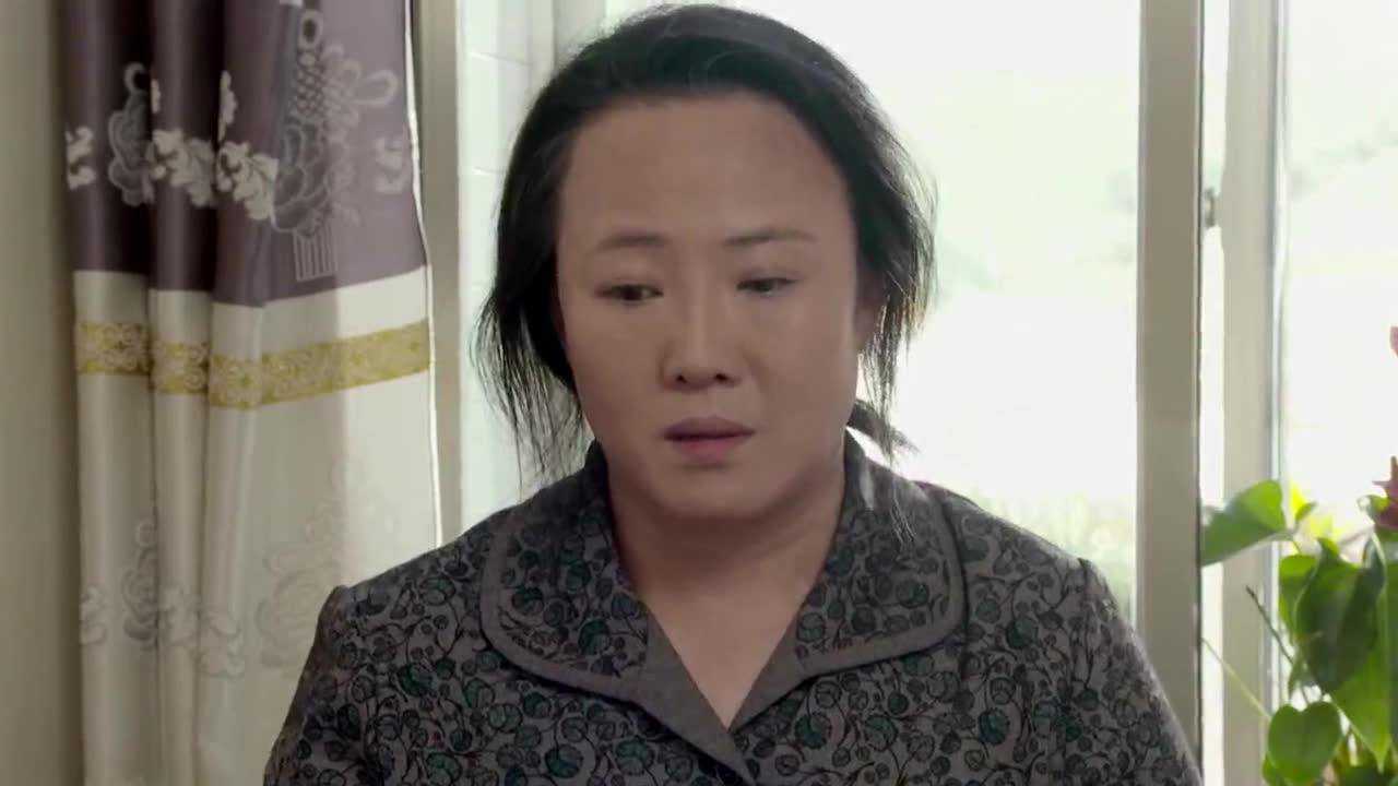 乡村爱情老徐喝了两杯含有安眠药的水刘英娘赶紧劝老徐离开