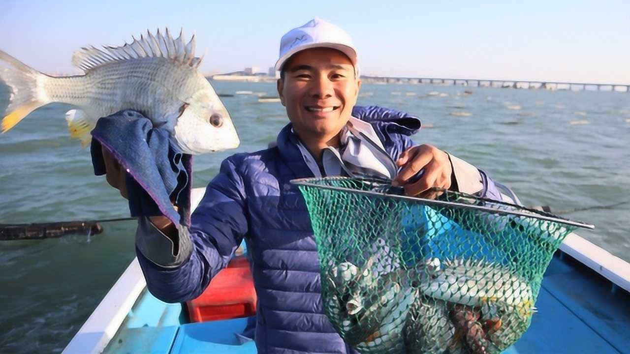 阿烽出海抓到大鱼请奶茶西施喝奶茶想让她代替阿鑫当摄影师