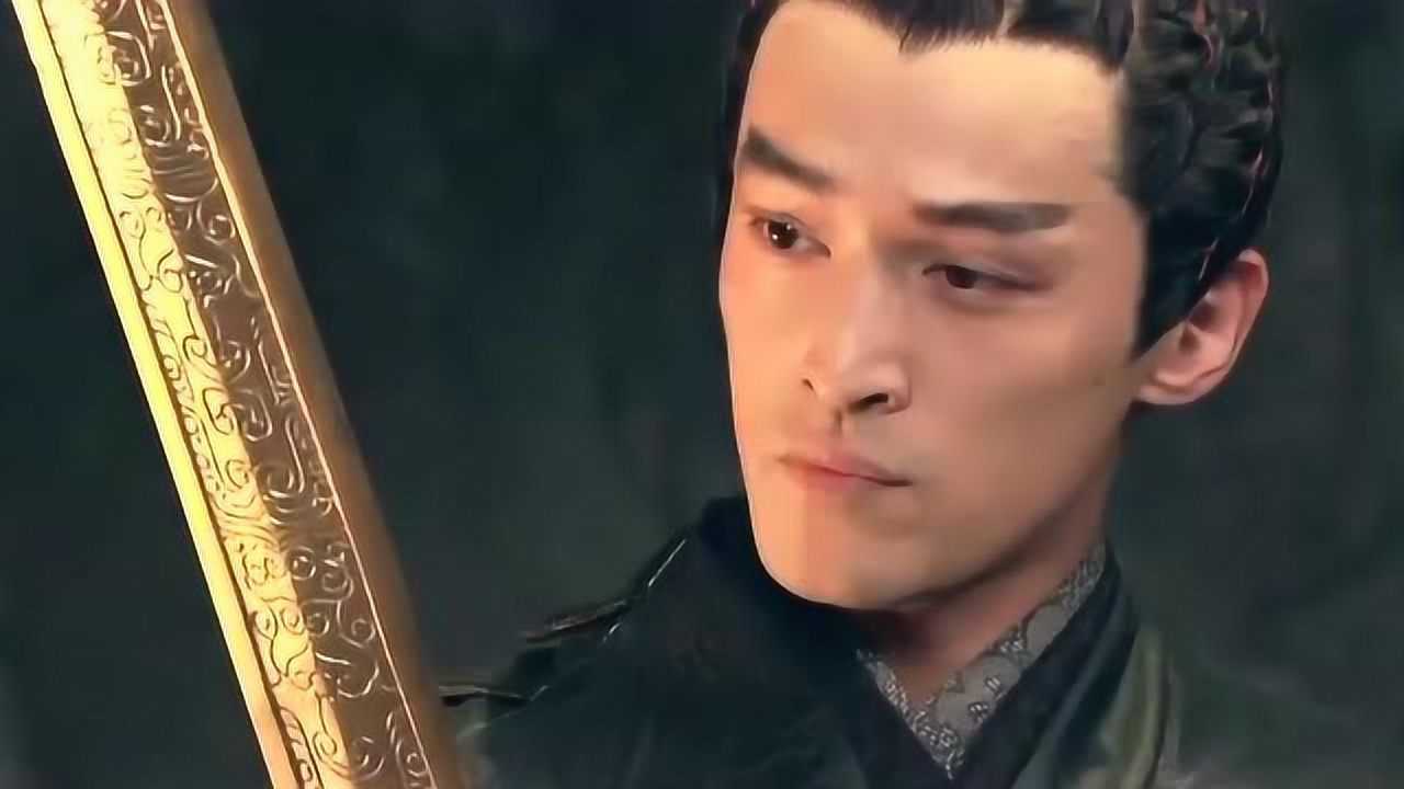 轩辕神剑终觉醒,宇文拓手持神剑,轻松解决杨素这狗贼!