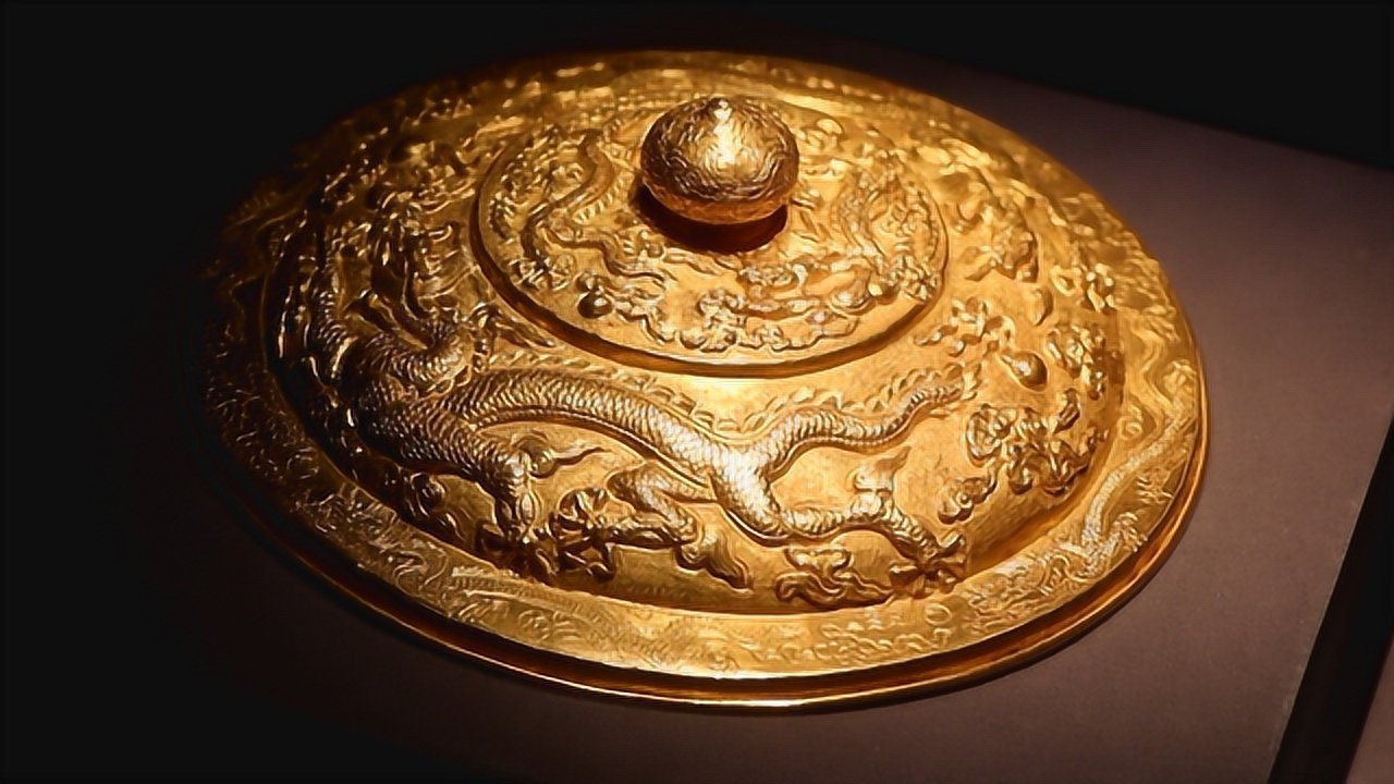 未解之谜梁庄王墓出土700多颗宝石以及世界上最大的蓝宝石