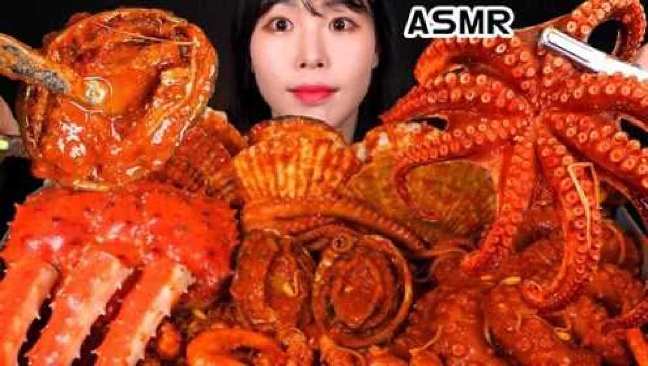 美女小姐姐吃播：“爆辣”海鲜大餐，大口吃得真香，馋人！_高清