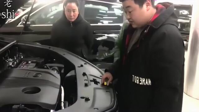 农村小伙没有驾照就去买车,新款国产车16万秒提,销售员都看愣了