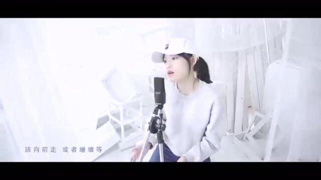 气质美女文慧如翻唱抖音神曲《一万个可能》!太洗脑了!