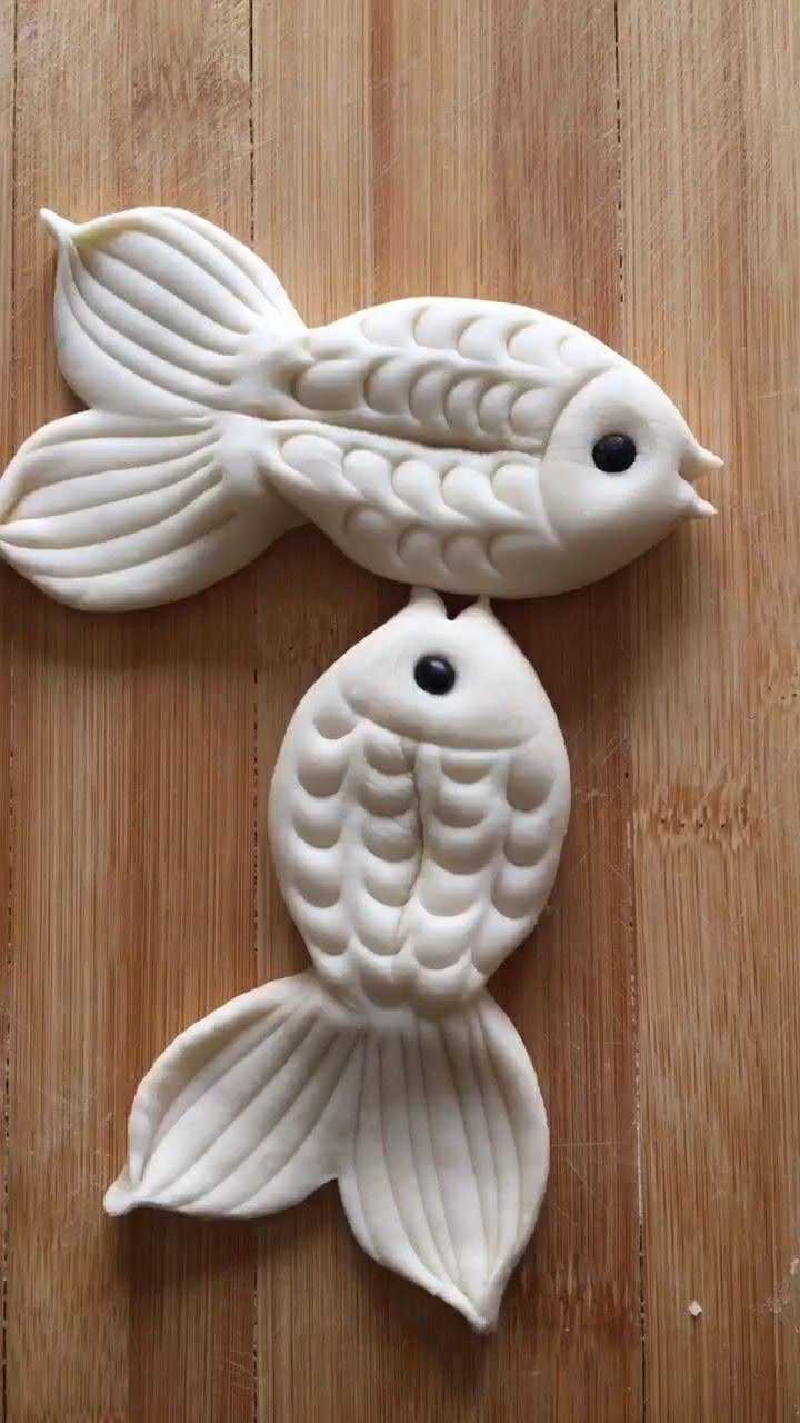 今天教大家用面食做个小鱼造型做法简单一看就会