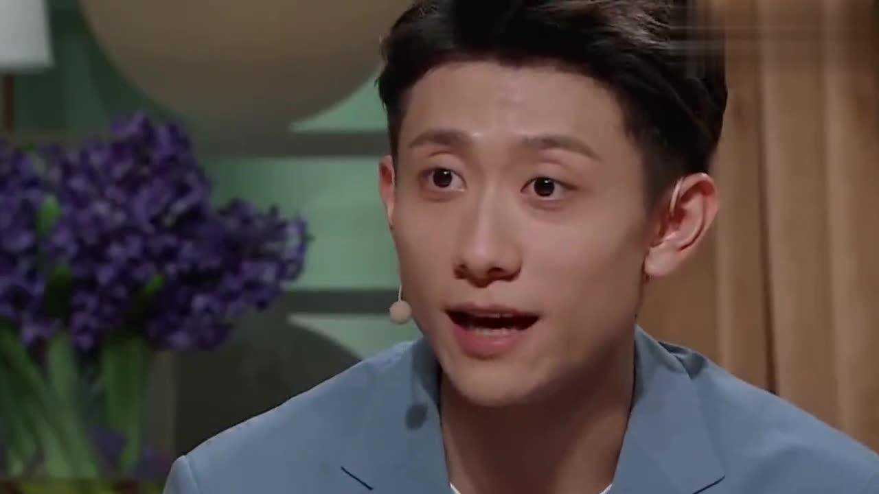 朗读者张一山谈儿时拍小兵张嘎双脚每天都是血