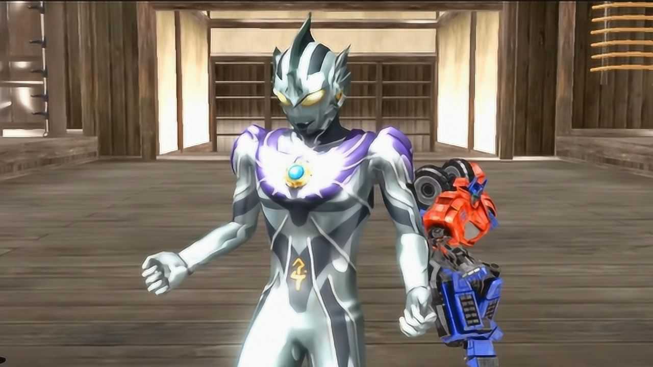 钢铁武士挑战神秘四奥之一的雷杰多奥特曼他能有胜算吗