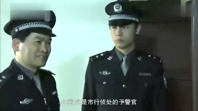 少妇正在睡觉,却被俩男人敲门,一番操作让她震惊!