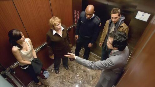 3男2女被困电梯里，每次灯灭就会死掉一个人，凶手就在其中！