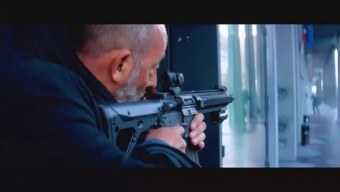 一部反恐经典枪战动作电影 身临其境的枪战场面看得令人大呼过瘾！