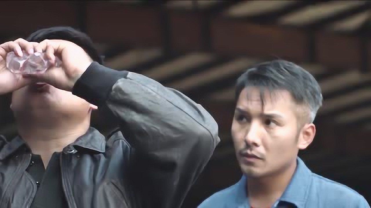 《别叫我酒神》二粮库的酒神,名不虚传喝酒都跟喝水一样