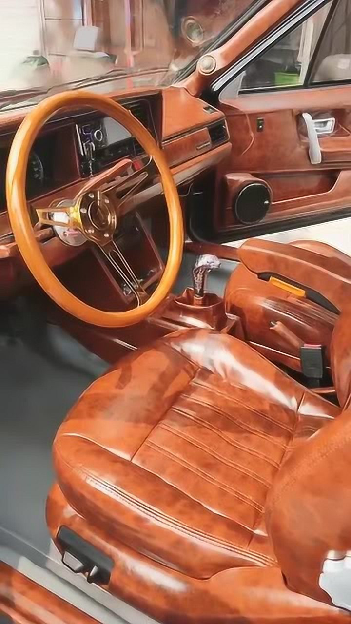 老普桑的复古改装,包皮子代替桃木,感觉内饰比车都贵!