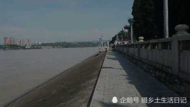 涨水后的长江湖北宜昌江段是怎样的,风景美,景色迷人,去欣赏下