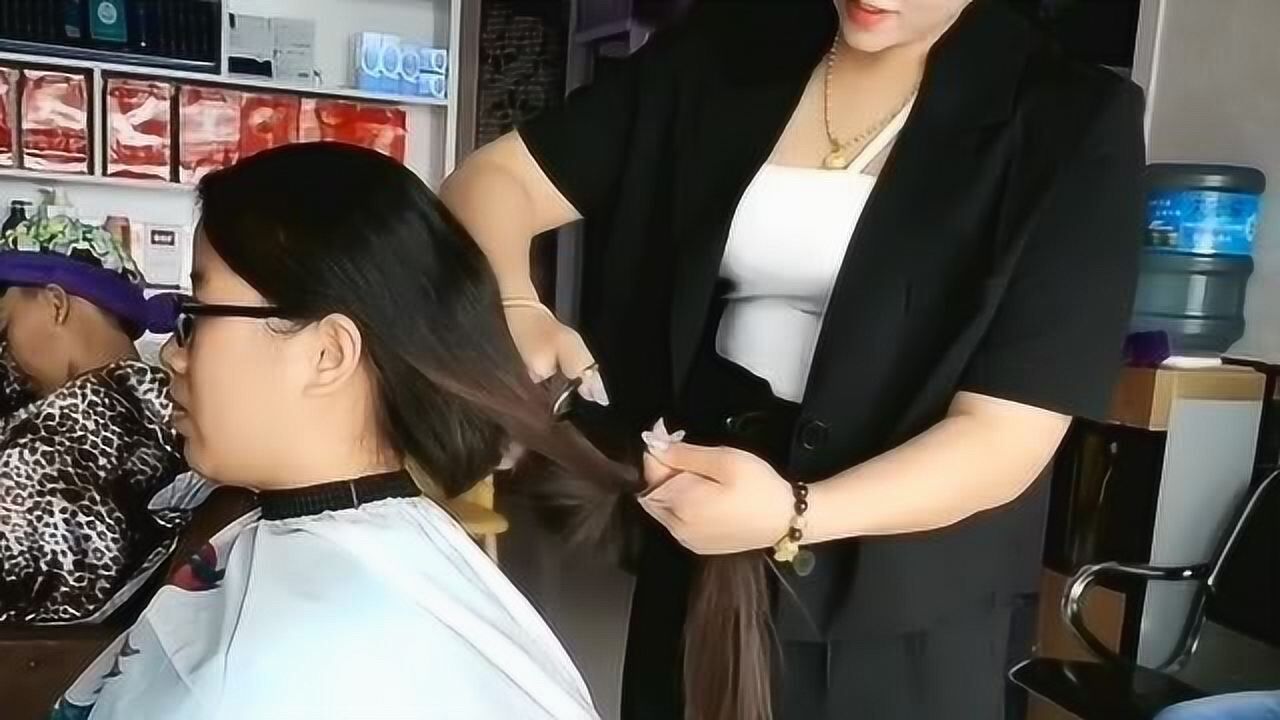 长发剪短,短发的样子看起来洋气好多