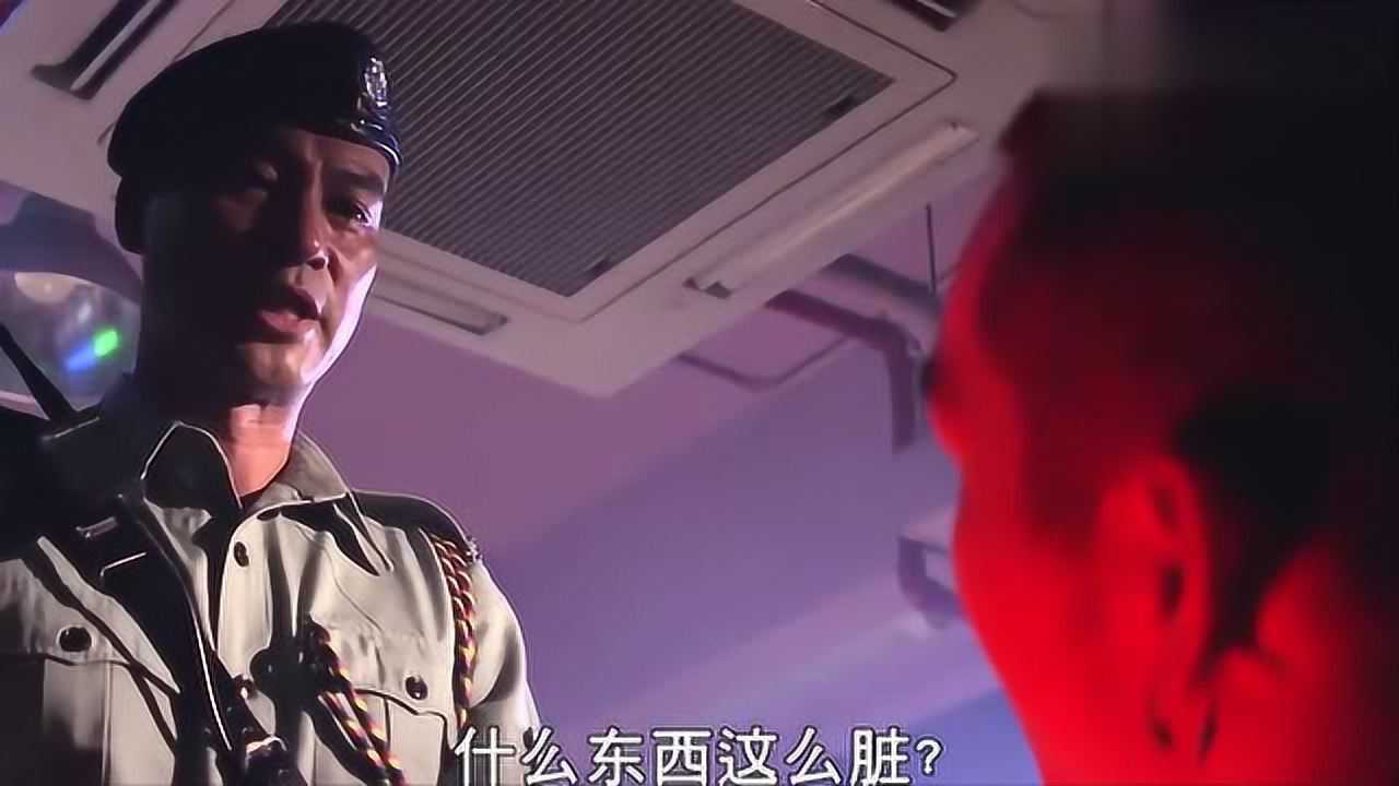 机动部队任达华让古惑仔用手把纹身擦掉连扇几十个巴掌嚣张