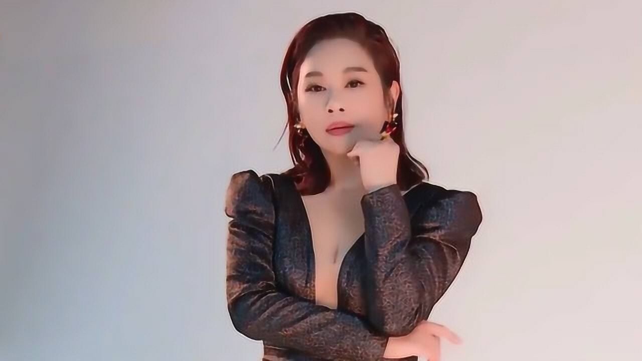 49岁陈松伶曾被剥夺全部家当扫地出门乘风破浪归来依然光鲜