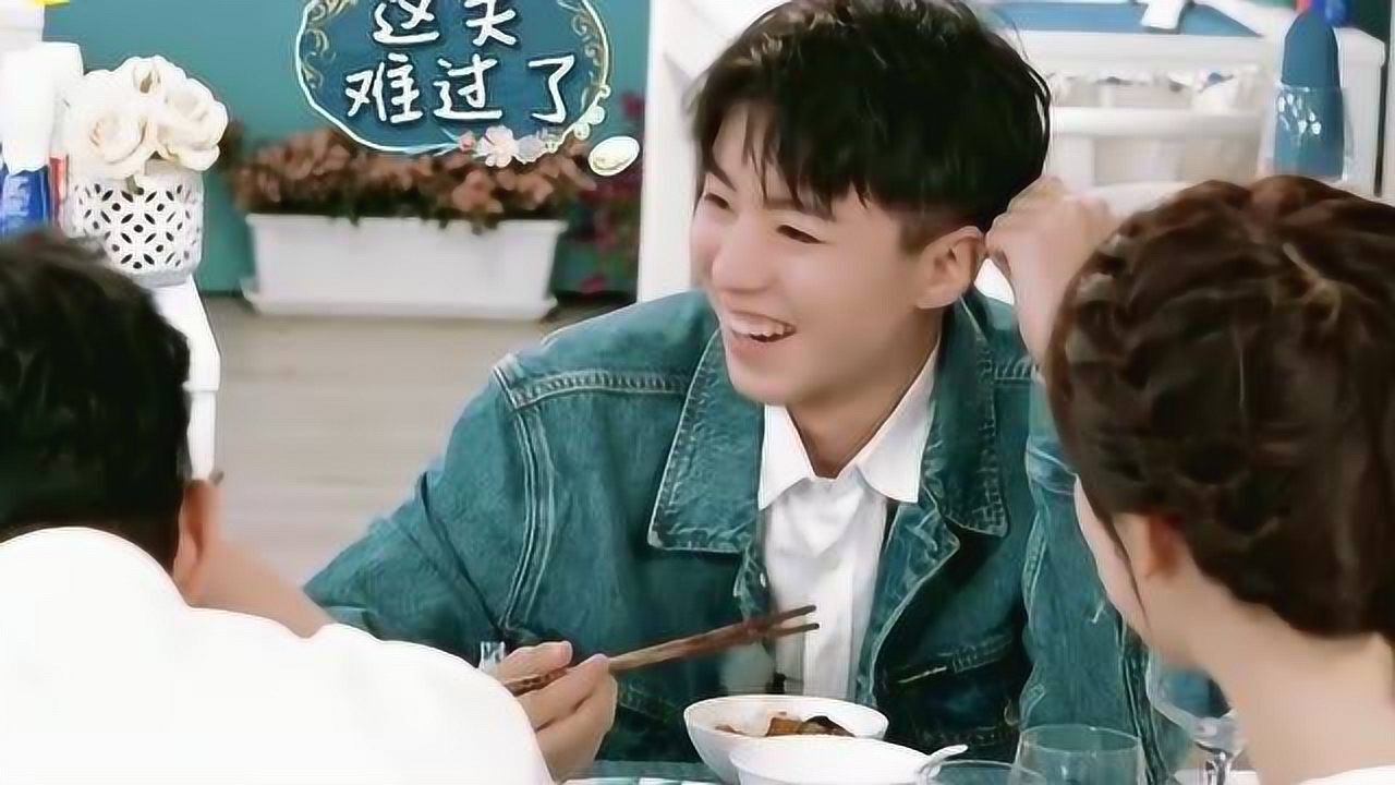 王俊凯我从小看杨紫家有儿女长大的杨紫气炸快闭嘴