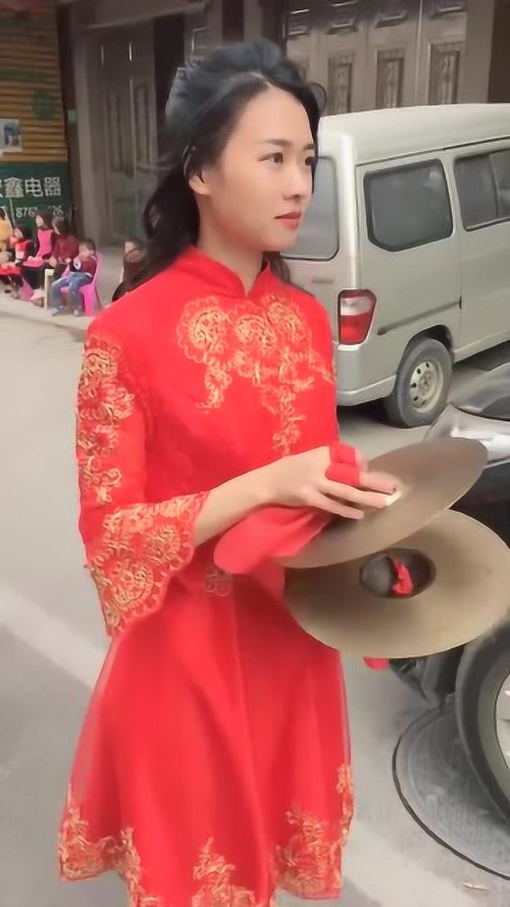 潮汕网红美女佳娜,今天终于见到本人了,你们喜欢吗