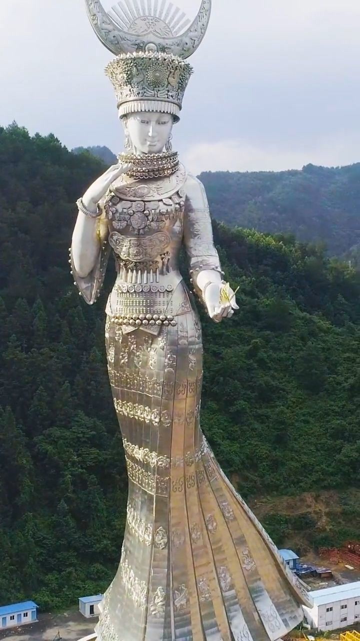 这是贵州剑河仰阿莎称为贵州第一女神.