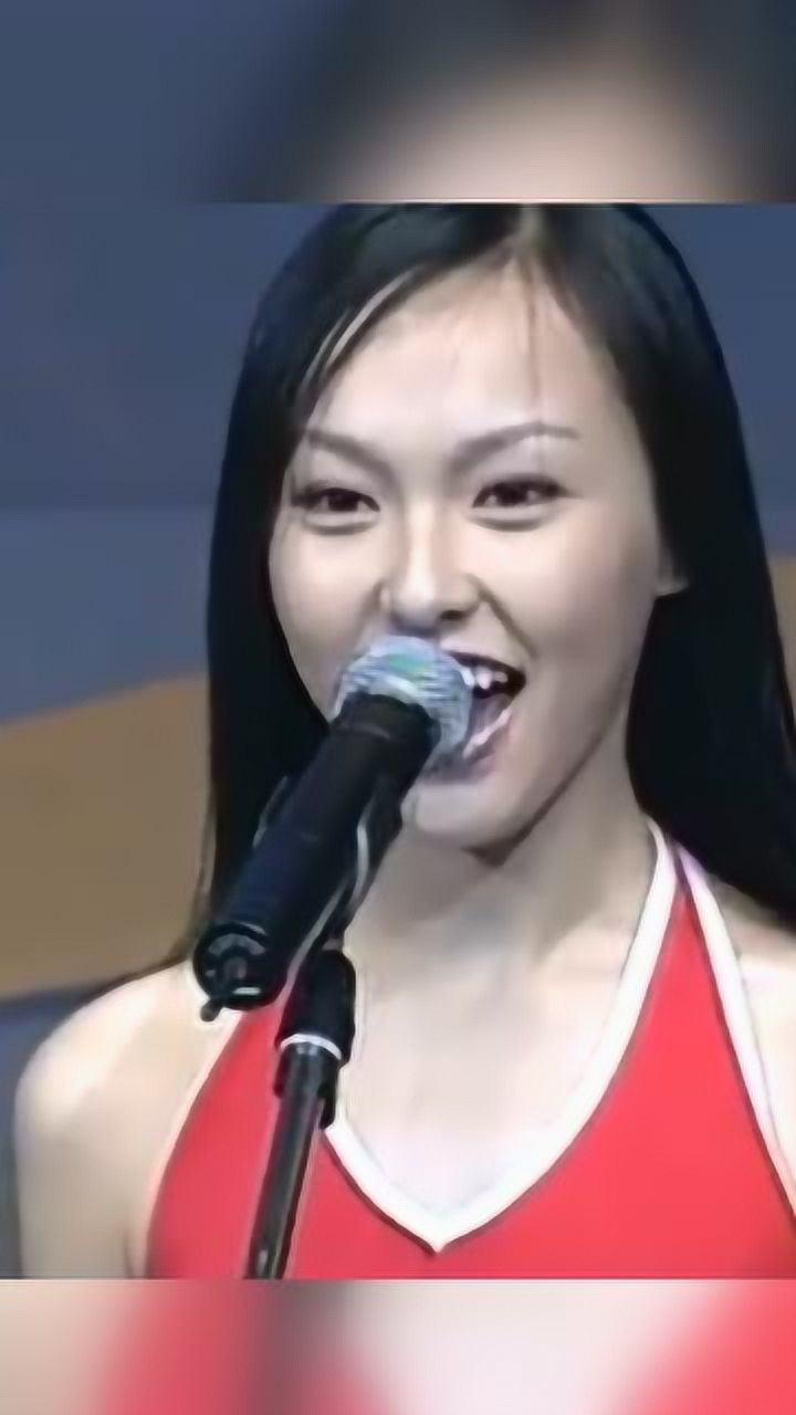 唐嫣早期出道视频,稚嫩外表,超自信的自我介绍