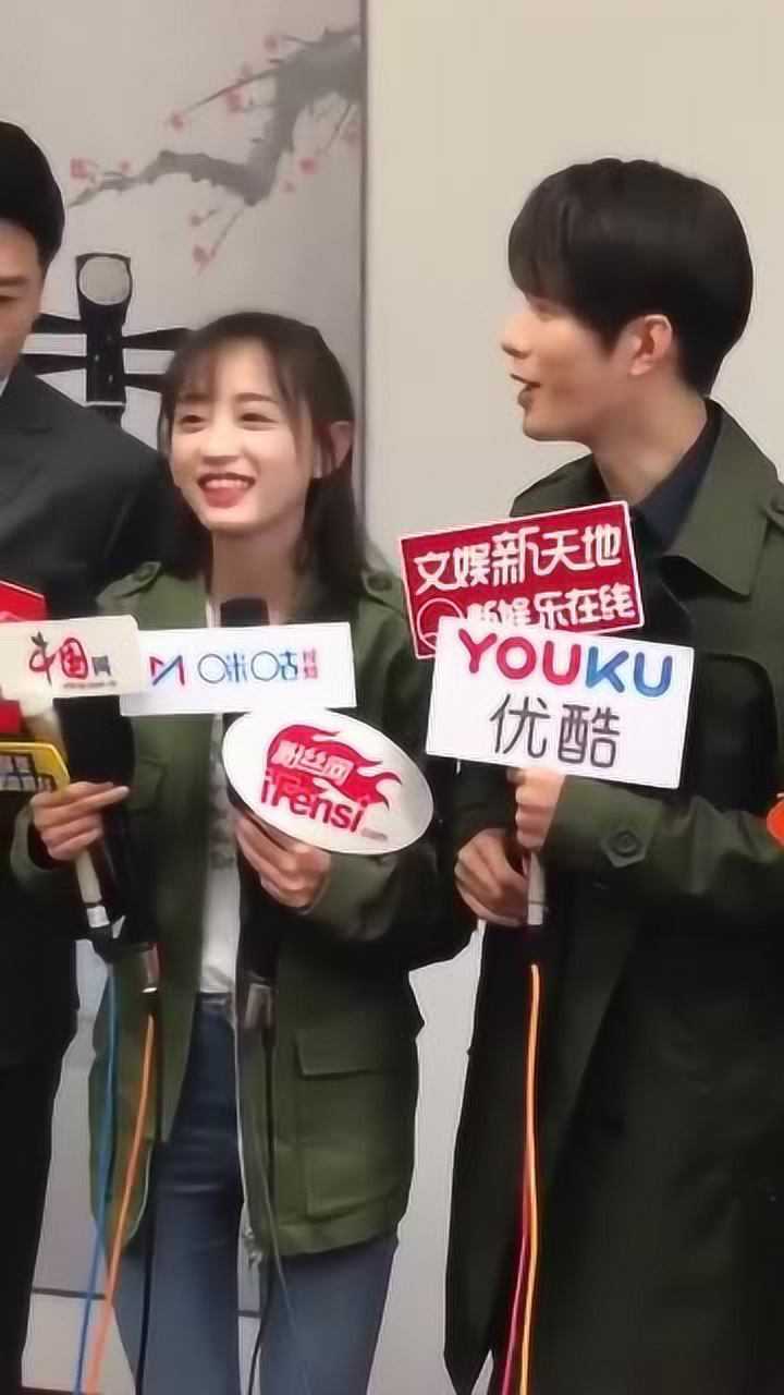 陈学冬黄婷婷现身宣传活动,太喜欢他们了